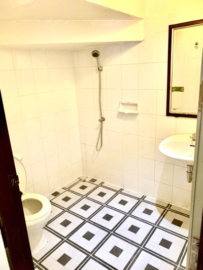 🏠 ให้เช่า ทาวน์เฮ้าส์ 2 ชั้น | หลังมุม