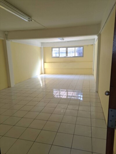 🏢 ให้เช่าอาคารพาณิชย์ 4 ชั้น | พหลโยธิน 37/1 (ห่างถนนใหญ่เพียง 50 ม.)-2