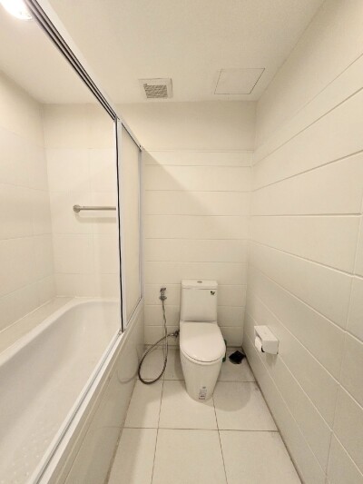 คิวเฮ้าส์ สาทร / 2 ห้องนอน 2 ห้องน้ำ ชั้น  33 ขนาด  71 ตรม