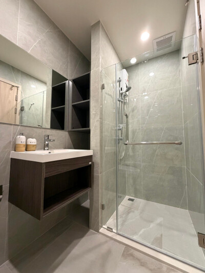 โนเบิล นิว ดิสทริค อาร์ไนน์ / Noble Nue District R9