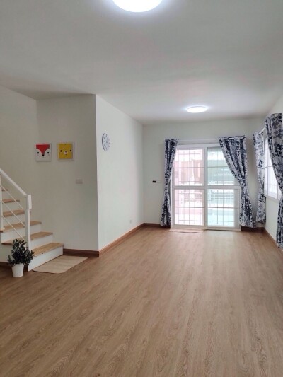 เดอะ คอนเนค 8 วงแหวน - บางนา