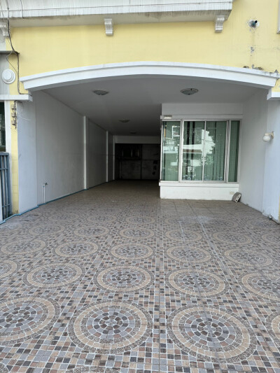 บ้านกลางเมือง บริติช ทาวน์ ศรีนครินทร์-2