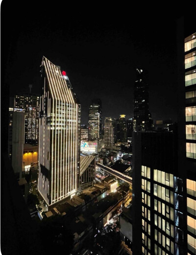 โนเบิล รีไฟน์ / Noble Refine