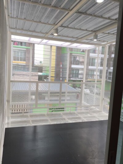 ทาวน์เฮ้าส์ รีโนเวทใหม่ ปุณณวิถี 47  / ตรงข้ามคอนโดเดอะกรีน 2ทาวน์เฮ้าส์ 22 ตร.วา 2 ชั้น