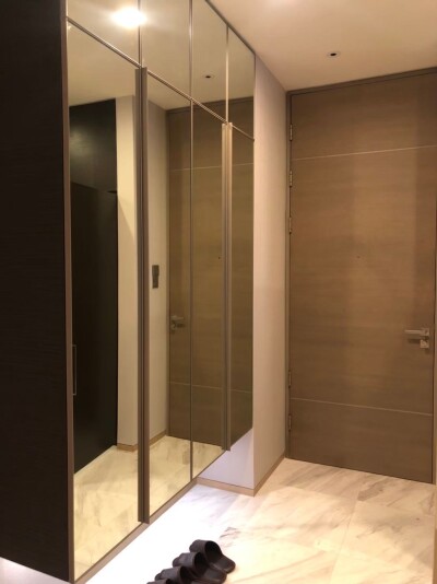 ศาลาแดง วัน / พื้นที่ใช้สอย 57.70 ตร.ม. ชั้นที่ 6 *