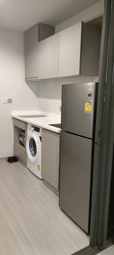 ไลฟ์ ลาดพร้าว / Life Ladprao