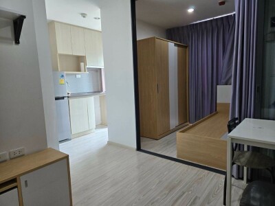 ไอดีโอ โมบิ วงศ์สว่าง อินเตอร์เชนจ์ / 1 ห้องน้ำ ขนาด 24.04 ตร.ม ชั้น 18 ทิศใต้ วิวรถไฟฟ้า