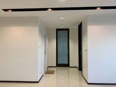 เซ็นทรัลซิตี้ บางนา อีสทาวเวอร์ / Central City East Tower