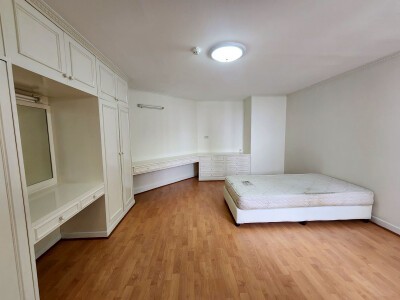 ไท ปิง ทาวเวอร์ / Tai Ping Towers