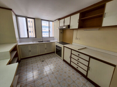 ไท ปิง ทาวเวอร์ / Tai Ping Towers