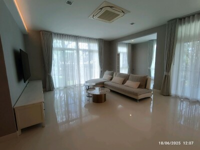 มัณฑนา 2 บางนา กม.7 / เนื้อที่บ้าน 124 ตร.วา เนื้อที่ใช้สอย 335 ตร.เมตร-14