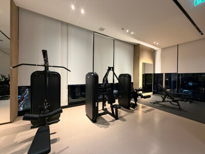 โนเบิล นิว ดิสทริค อาร์ไนน์ / Noble Nue District R9