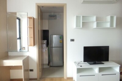 ฟิวส์ สาทร - ตากสิน / FUSE Sathorn - Taksin