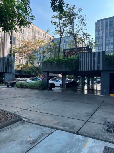 โมนีค สุขุมวิท 64 / Moniiq Sukhumvit 64