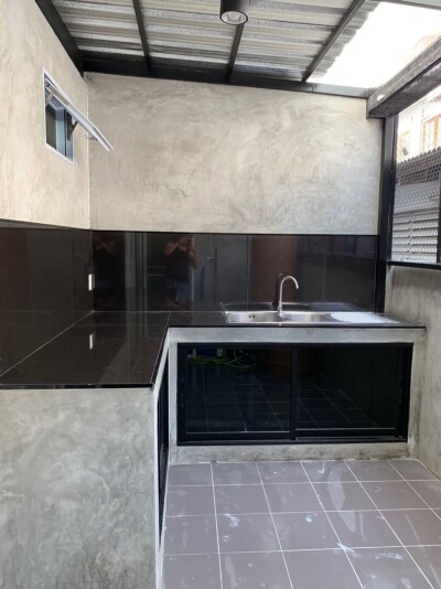 ทาวน์เฮ้าส์ รีโนเวทใหม่ ปุณณวิถี 47  / ตรงข้ามคอนโดเดอะกรีน 2ทาวน์เฮ้าส์ 22 ตร.วา 2 ชั้น