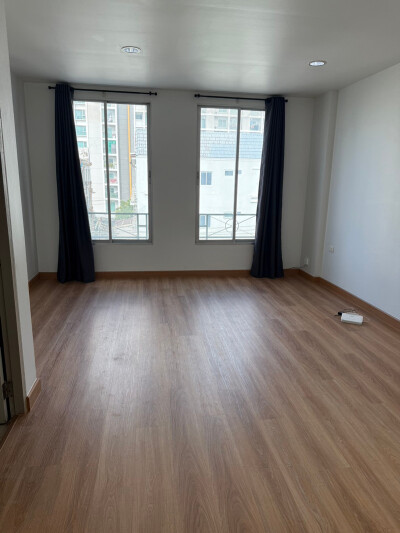 บ้านกลางเมือง บริติช ทาวน์ ศรีนครินทร์-10