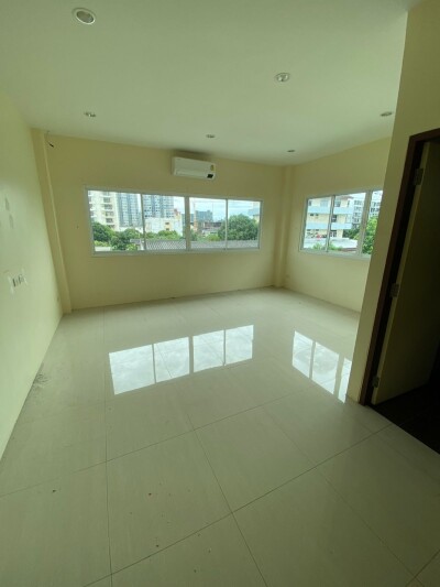 อัพเดตล่าสุด 30/10/2568 : 🌟 ให้เช่าอาคารพาณิชย์ สุขุมวิท 64 🌟