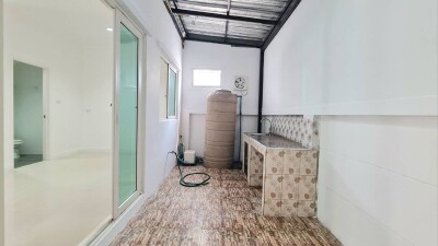 ม.แกรนด์วิว ปทุมธานี สายใน /    24.4 ตรว.  160 ตรม.-13