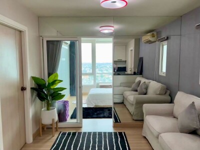 เอ็มโซไซตี้ คอนโดมิเนียม / M Society Condominium