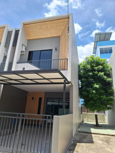 เดอะ แคนวาส สุขุมวิท - สำโรง