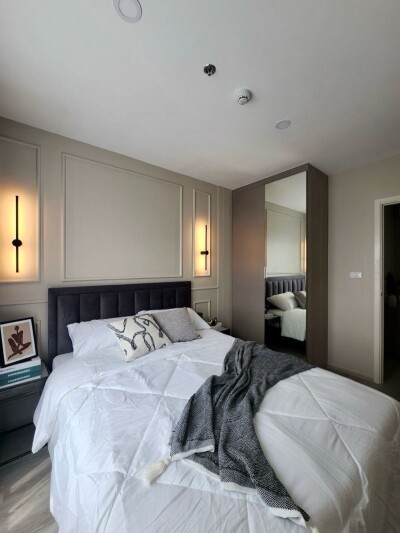 เอลลิโอ สาทร - วุฒากาศ / Elio Sathorn - Wutthakat