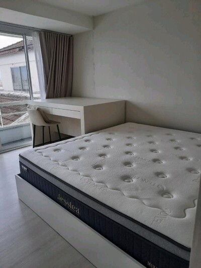 เดอะ วอเตอร์ฟอร์ด รอยัล สูท เสนานิคม / The Waterford Royal Suit Senanikom