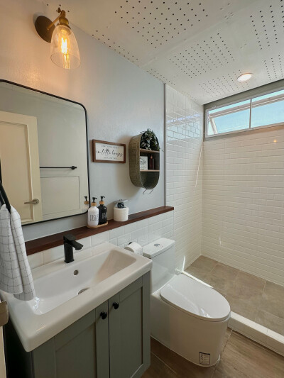 โมเดิร์น โฮม ทาวเวอร์ / Modern Home Tower