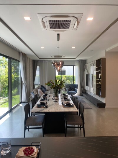 มัณฑนา บางนา กม.15 / 🏠 พื้นที่ใช้สอย: 283 ตร.ม. 🔝 จำนวนชั้น: 2 ชั้น