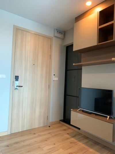 บริกซ์ คอนโดมิเนียม / Brix Condominium