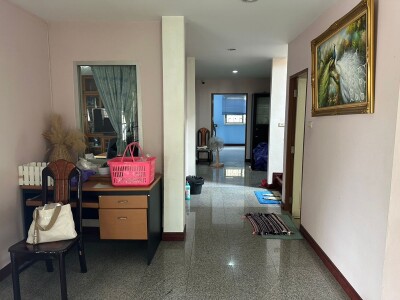 อัพเดทล่าสุด 11/8/2568 : หมู่บ้านประภาวรรณโฮม / 3 ห้องนอน / 5 ห้องน้ำ-5