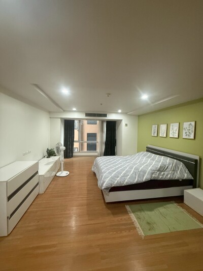 เดอะ เทรนดี้ คอนโดมิเนียม / The TRENDY Condominium