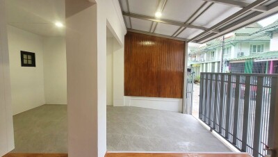 บ้านพฤกษา 12/1 รังสิต คลอง 3 / 18 ตรว., 3 ห้องนอน, 2 ห้องน้ำ, ห้องครัวใหญ่+มินิบาร์ สไตล์วินเทจ