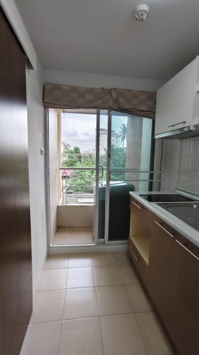 ไอวี่ รัชดา / • ชั้น 3 อาคาร C • ห้องขนาด 30.79 ตรม. 1 ห้องนอน 1 ห้องน้ำ 1 ห้องครัว