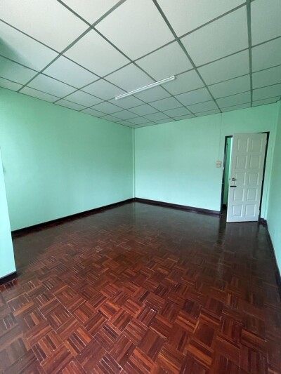 🏡 ขายทาวน์เฮ้าส์ 2 ชั้น หมู่บ้านสวนผักวิลเลจ