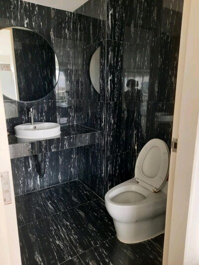 เดอะ วอเตอร์ฟอร์ด รอยัล สูท เสนานิคม / The Waterford Royal Suit Senanikom