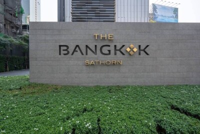 เดอะ แบงค็อค สาทร / 128.28 ตรม. ชั้น 48-29