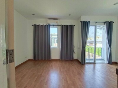 ชวนชื่น ทาวน์ รังสิต คลอง 1-8