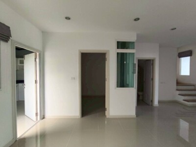 ชวนชื่น ทาวน์ รังสิต คลอง 1-3