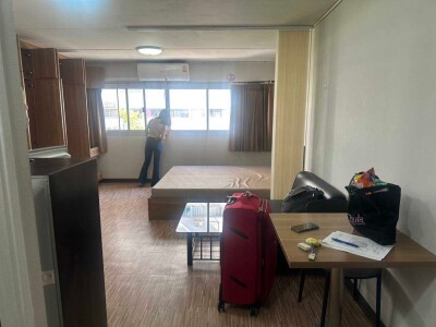 อัพเดตล่าสุด 19/9/2568 :  ป๊อบปูล่า คอนโด / Popular Condo