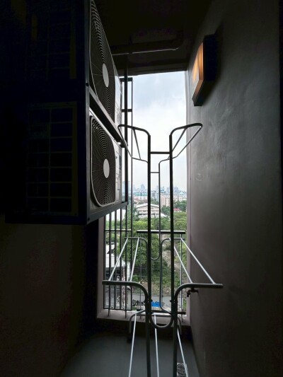 เดอะ แกลเลอรี่ แบริ่ง / The Gallery Bearing