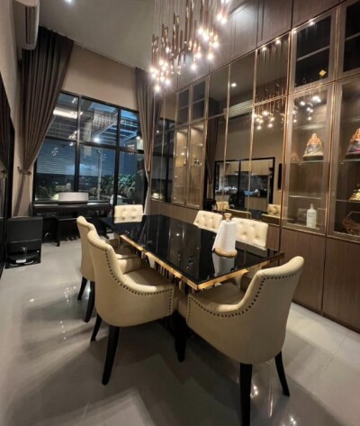 ทาวน์โฮม อาร์เด้น พระราม 3 / 185 ตารางเมตร   อนุญาตเลี้ยงสัตว์