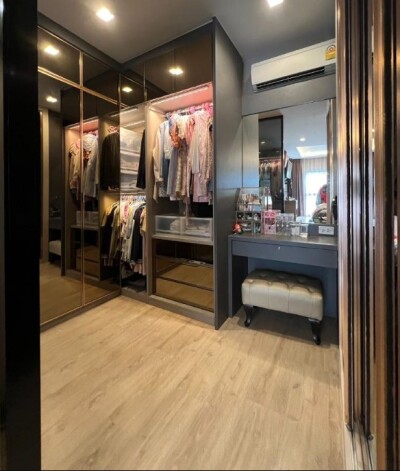 ทาวน์โฮม อาร์เด้น พระราม 3 / 185 ตารางเมตร   อนุญาตเลี้ยงสัตว์