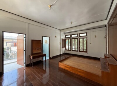 อัปเดตล่าสุด 02/02/2568 :  ให้เช่าบ้านเดี่ยว 2 ชั้น ซอยเอกมัย 15 ขนาด 232 ตารางวา-8