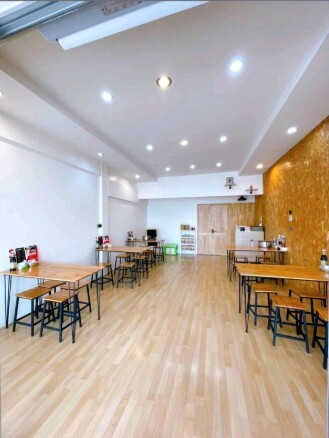 🏢 ให้เช่าตึกแถว 2 ชั้นครึ่ง ติดถนนนครอินทร์