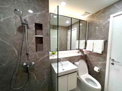 แมสซารีน รัชโยธิน / Mazarine Ratchayothin-7