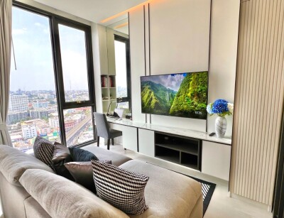 แมสซารีน รัชโยธิน / Mazarine Ratchayothin-1