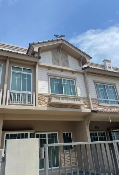 อินดี้ 2 ศรีนครินทร์-1