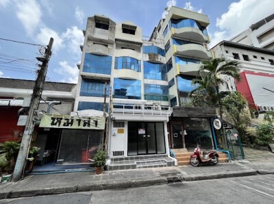 🌟 ให้เช่า อาคารพาณิชย์ รีโนเวทใหม่ ใกล้มหาวิทยาลัยหอการค้าไทย (UTCC) 🌟