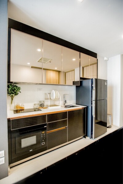 โนเบิล เพลินจิต / 75.48 ตารางเมตร ชั้น 17 ตึก B วิวเมือง *