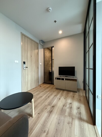 บริกซ์ คอนโดมิเนียม / Brix Condominium-2